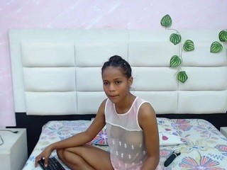 NahomyHarris nude on Live Sex Chat