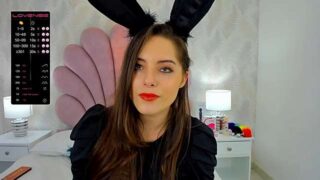 ParisSimmons nude on cam for live porn chat