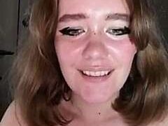 WebbyMommy nude on cam for live porn chat
