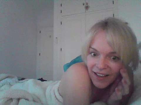 WetAdriana nude on cam for live porn chat
