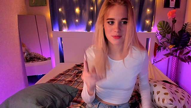 ClaireEmon nude on cam for live porn chat