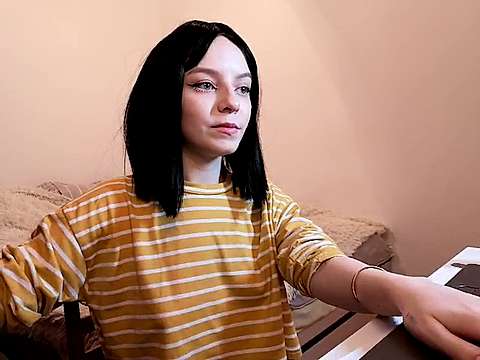 FleshlyLeader nude on cam for live porn chat