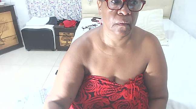 Yayisblack_ nude on cam for live porn chat