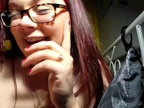 AlyyRose999 nude on cam for live porn chat