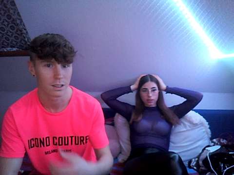 BlowjobCouple69 nude on cam for live porn chat