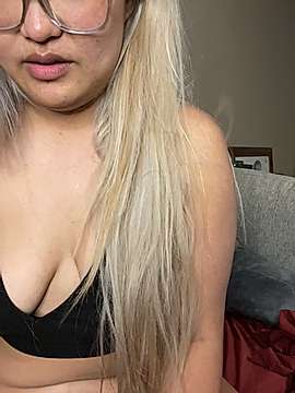 chaotickat nude on cam for live porn chat