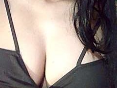 hornynidhi69 nude on cam for live porn chat
