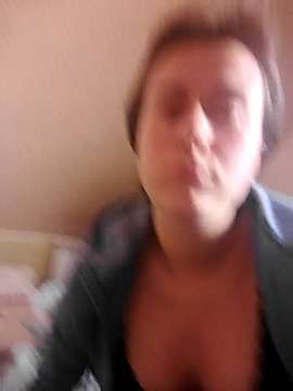 Ilona_shik nude on cam for live porn chat