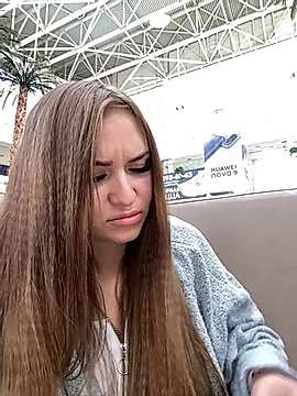 KristiCutee nude on cam for live porn chat