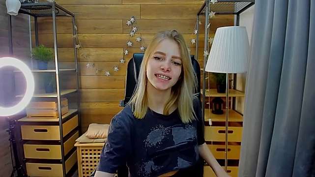 Lemon_girl_ nude on cam for live porn chat