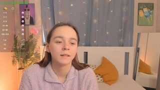 MichelBinar nude on cam for live porn chat