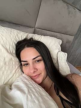 Pissing_in_the_ass nude on cam for live porn chat