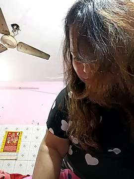 Priya_Bhabhi21 nude on cam for live porn chat