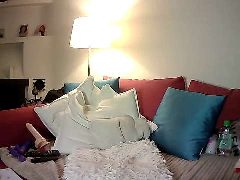 YummyMlifyxx nude on cam for live porn chat