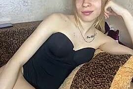 -HoneyBun- nude on cam for live porn chat