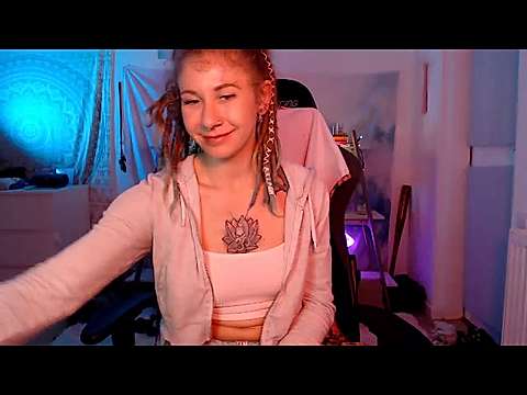 Julia_Juice nude on cam for live porn chat