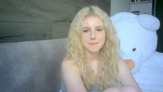 Kittie_Anny nude on cam for live porn chat