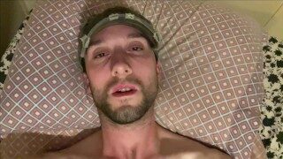 Hairy otter close-up cumming on himself