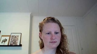Ninaatje nude on cam for live porn chat