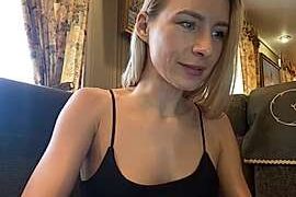 Pretty_Mill nude on cam for live porn chat