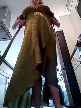 qtpie888 nude on cam for live porn chat