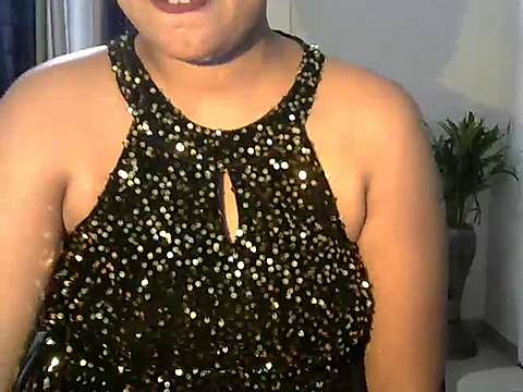 siyaa_ nude on cam for live porn chat