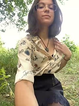 KatrinaMiroslavskaya nude on cam for live porn chat