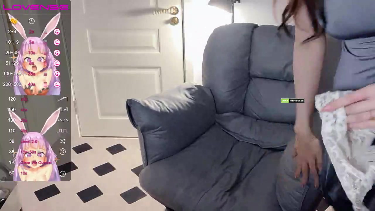 9yue nude on cam for live porn chat