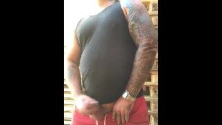 Big straight cockney Vinnie having a danger wank on building site