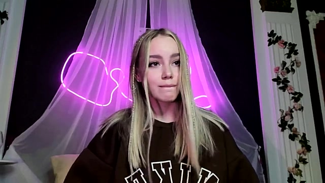 Candy_Hill nude on cam for live porn chat