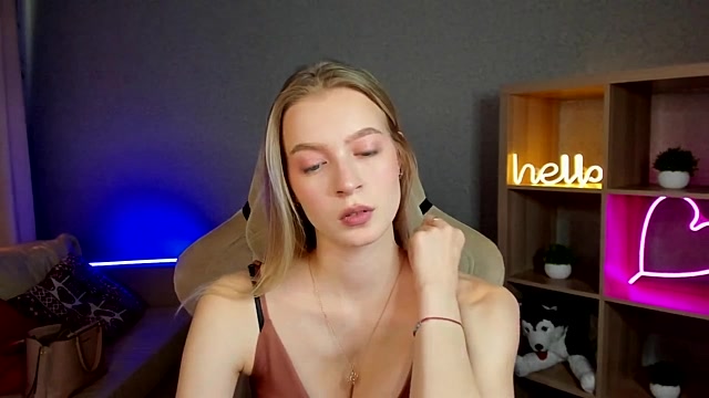 DaisyMoore nude on cam for live porn chat