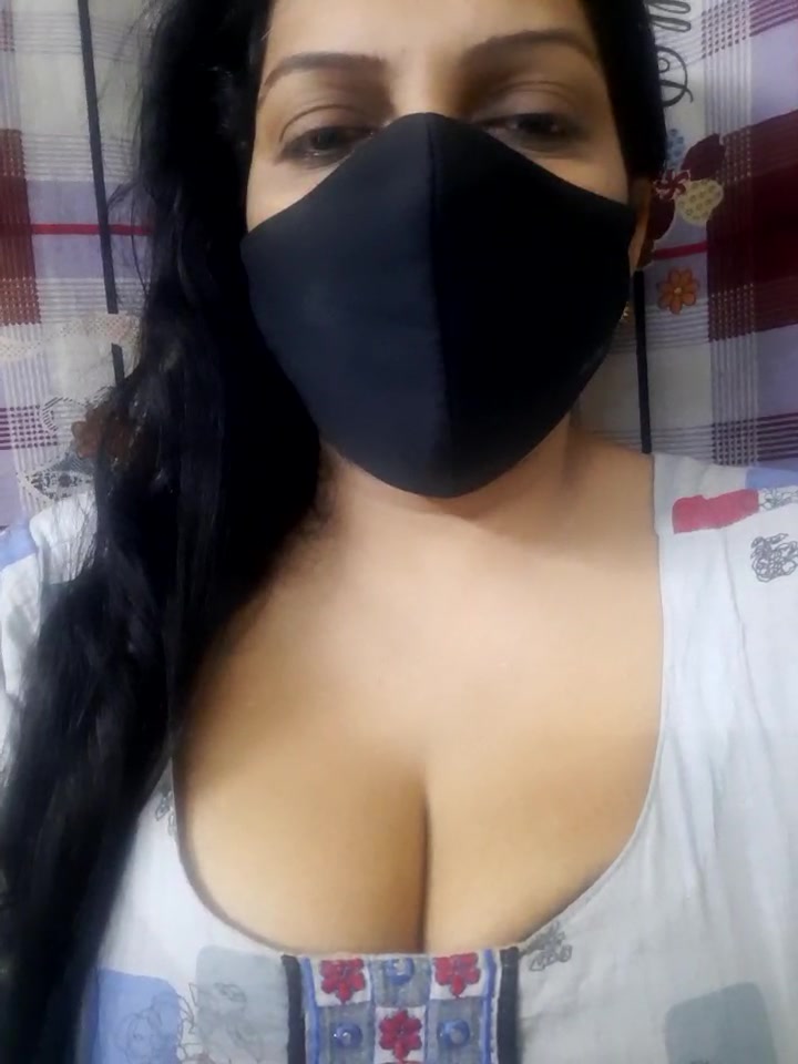 ESHANA_10 nude on cam for live porn chat