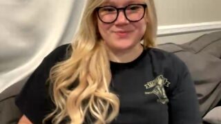 PiggyRose nude on cam for live porn chat
