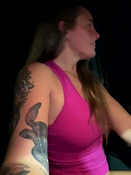 couplefun24 nude on cam for live porn chat