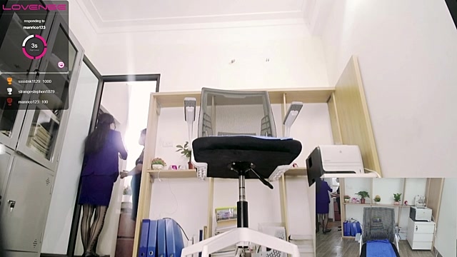 Office_Assistant nude on cam for live porn chat