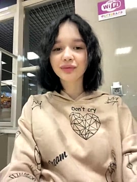 _Bums_ nude on cam for live porn chat