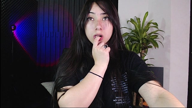 emiantonella_ nude on cam for live porn chat
