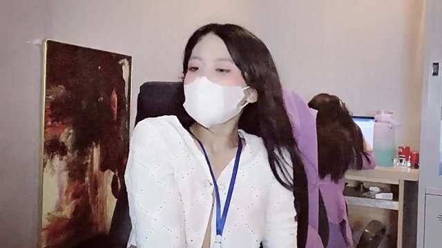 Yumi-Office nude on cam for live porn chat