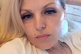 Angel_girllovemy nude on cam for live porn chat