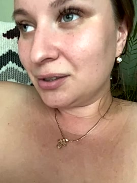 hugedreams_ nude on cam for live porn chat