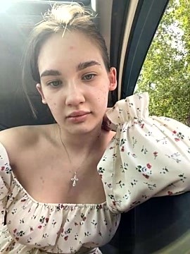 inflifox nude on cam for live porn chat