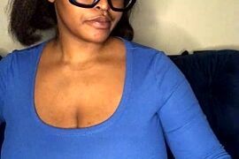 KnockoutBestie nude on cam for live porn chat