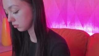 Lamsi-Lee nude on Live Sex Chat