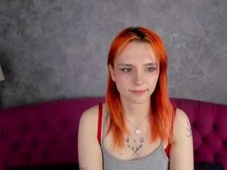 LindiCarey nude on Live Sex Chat