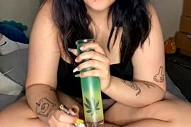 stonergirlxox nude on cam for live porn chat