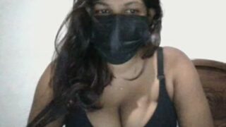 Thashia1997 nude on cam for live porn chat