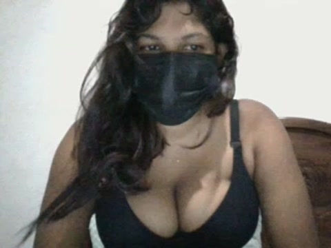 Thashia1997 nude on cam for live porn chat