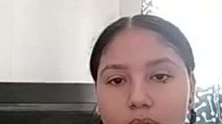 Yakylou nude on Live Sex Chat