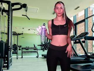 DaiaCastillo nude on Live Sex Chat