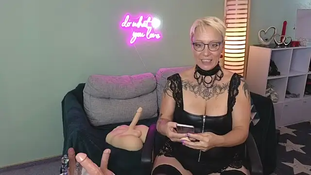 JaninaSecret nude on cam for live porn chat